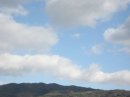 画像: 横に長い雲がひとつ