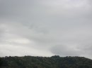 画像: 降ったりやんだりの頃。