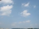 画像: 雲がまばらな