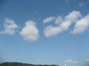 画像: 雲が並んで