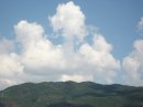 画像: 王冠のような雲が