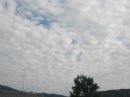 画像: モコモコの雲が