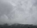 画像: 山にもやが