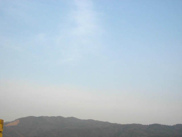 画像: 雲の層の上は