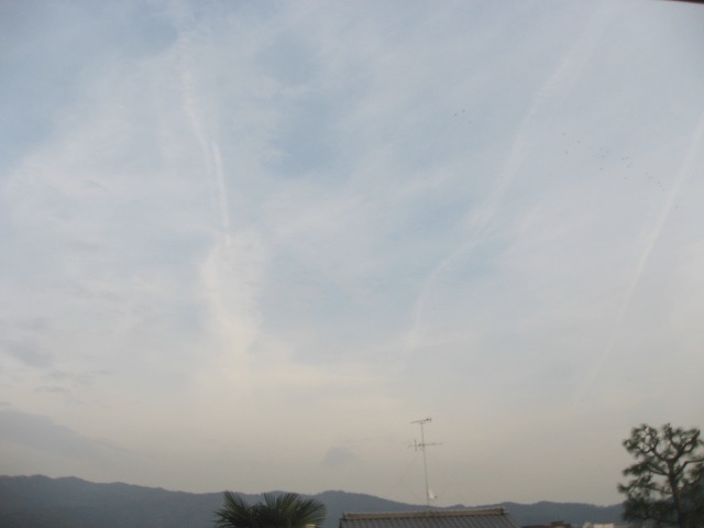 画像: お天気が崩れる前の空