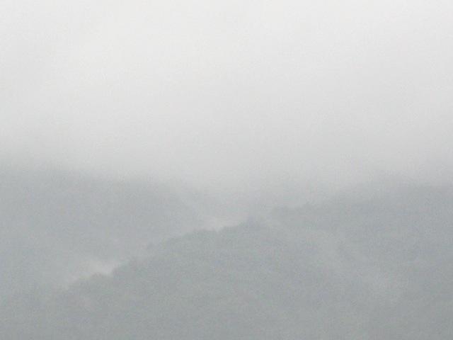 画像: もやがかかって