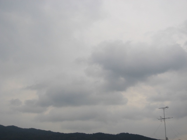 画像: かなり曇ってきました。