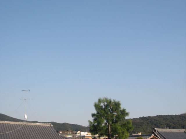 画像: 雲ひとつなく