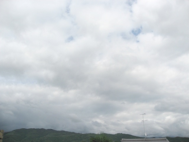画像: 青空はところどころ