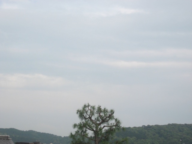 画像: 薄い雲、
