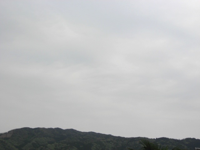 画像: 雲におおわれた空