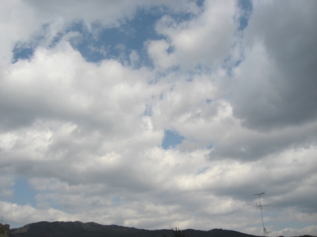 画像: 元気な雲でした。