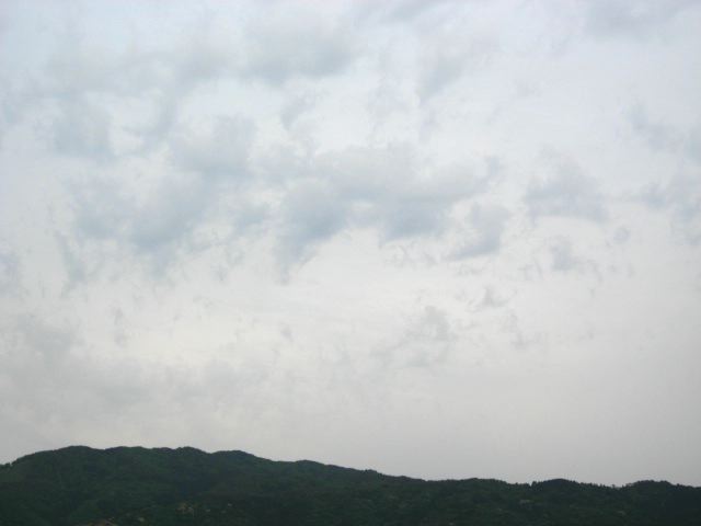 画像: 雲はモクモク・・