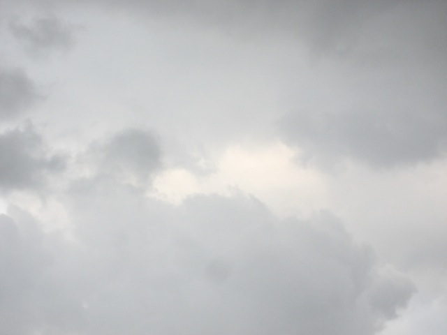 画像: 空が曇っていくと