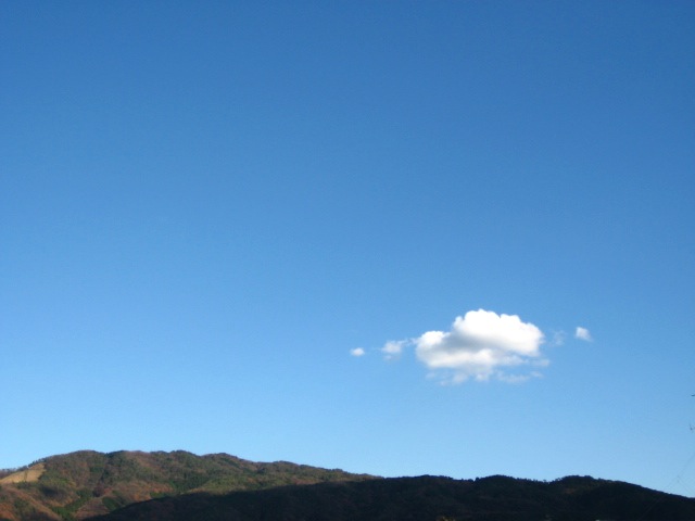 画像: かわいい雲が