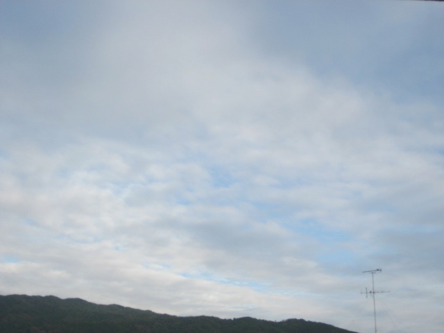 画像: 薄く曇った