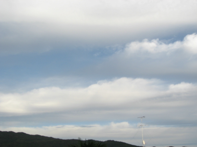 画像: 雲はゆっくり