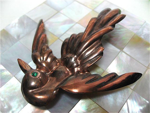 シルバー製銅色の鳥ブローチ(ヴィンテージ) - アンティーク